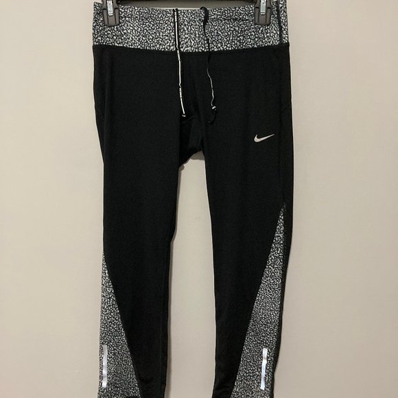 Nike Black and White Patterned Dri Fit Drawstring Capri Legging - Picture 1 of 8